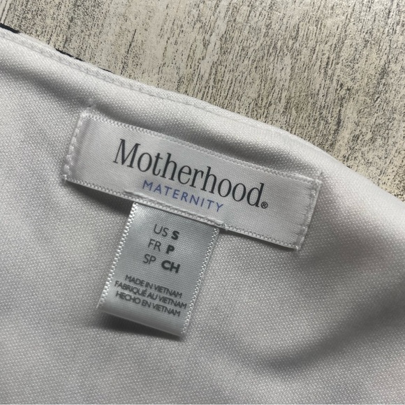 Motherhood Maternity short sleeve  Blouse Plaid Black & white size small - Picture 3 of 6